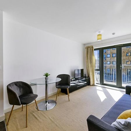 Luxe 1 Bed Flat 5 Mins To Stratford - Free Parking Apartment London Ngoại thất bức ảnh