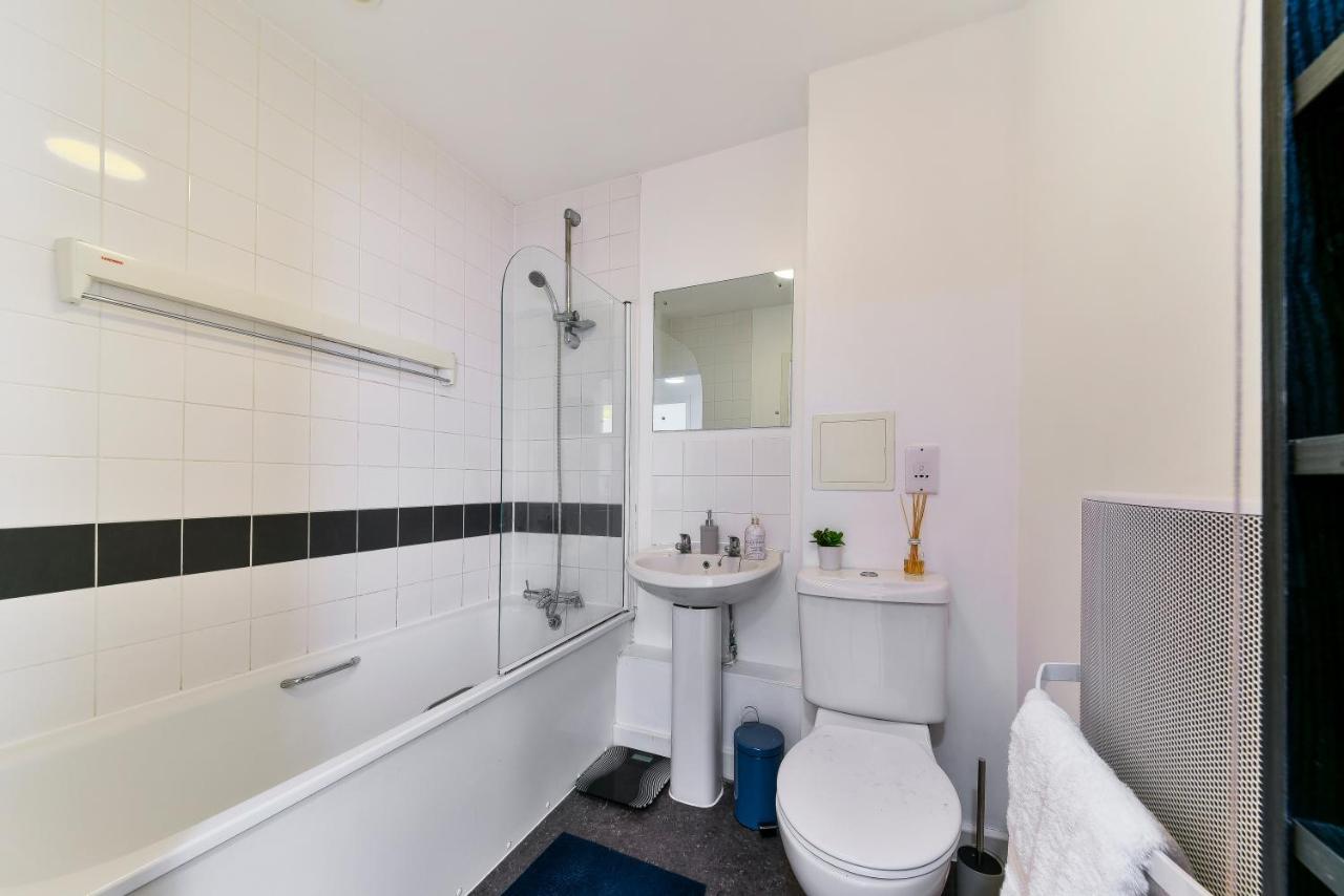 Luxe 1 Bed Flat 5 Mins To Stratford - Free Parking Apartment London Ngoại thất bức ảnh